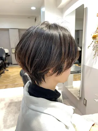 ショート オカダ ノゾミのヘアスタイル