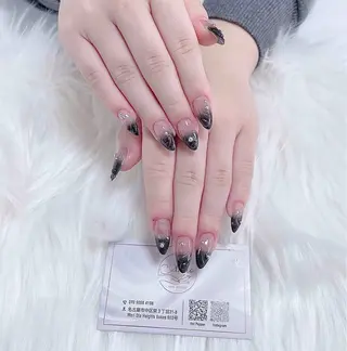 ネイル AKIKO ネイルサロンのネイルデザイン