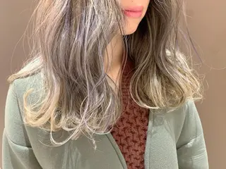 セミロング カラー ヘアアレンジ きむえり/髪質改善 /うねり広がり改善のヘアスタイル
