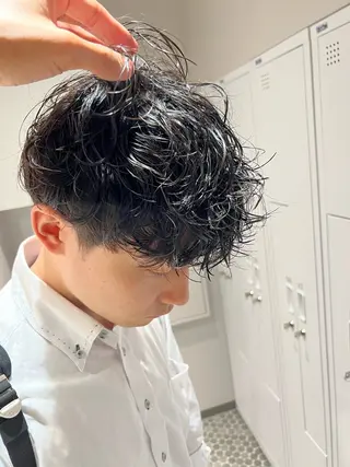 パーマ メンズ 樋野 亮のヘアスタイル
