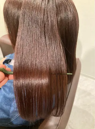 セミロング 谷口 幸衣のヘアスタイル