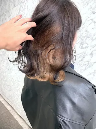 ミディアム カラー なかの たくみのヘアスタイル