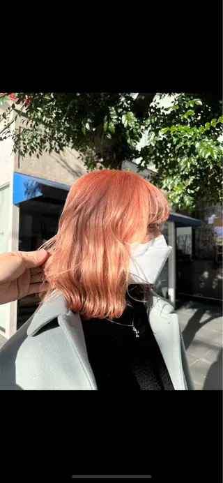 カラー ヤクシジ レンのヘアスタイル