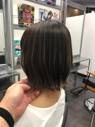 ミディアム カラー ヘアアレンジ 大塚 貴之のヘアスタイル