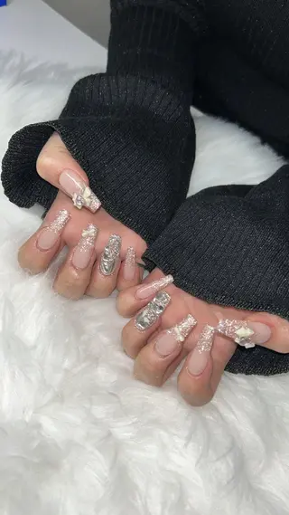 ネイル lotus_nail ⠀のネイルデザイン