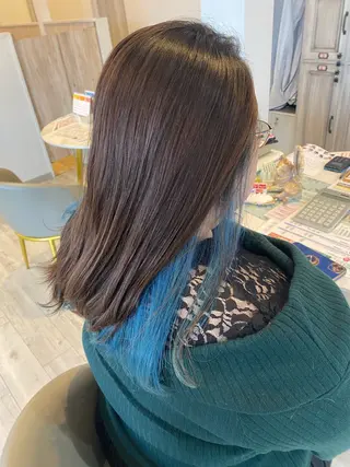 ミディアム かまだ しおりのヘアスタイル