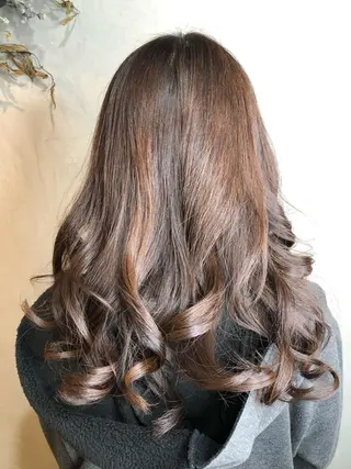 カラー MENAトリートメント専門店bySafaria所属・ISHIMORI  のヘアスタイル