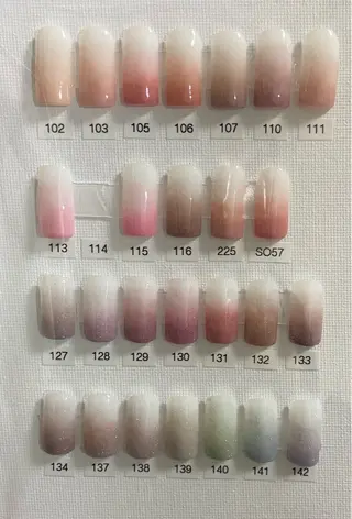 ネイル Flora みなみ☪︎꙳·̩͙のネイルデザイン