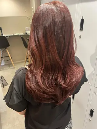 ロング カラー 平尾 樹里のヘアスタイル