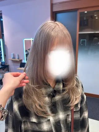 ロング カラー ·.⟡ 福田 彩乃 透明感カラー🪄🩵のヘアスタイル