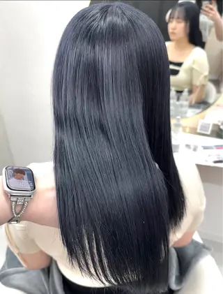 ロング カラー ヘアアレンジ 🖤kana/艶髪/ 韓国風暗髪カラー🖤のヘアスタイル