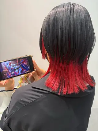 ミディアム カラー インナーカラー 推し ブリーチ 髪質改善のヘアスタイル