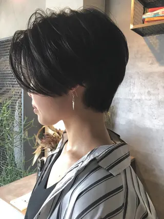 ショート 俵 知広のヘアスタイル