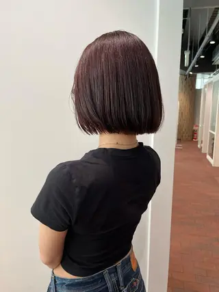 ショート カラー 片岡 由依のヘアスタイル
