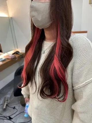 ロング ヘアテラス エムナラテンのヘアスタイル
