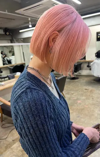 ショート 東のりか/ハイトーン ブリーチカラー/ボブのヘアスタイル