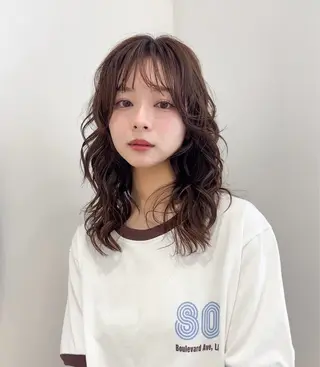 ミディアム パーマ ばんちなつ / ボブ/透明感カラーのヘアスタイル
