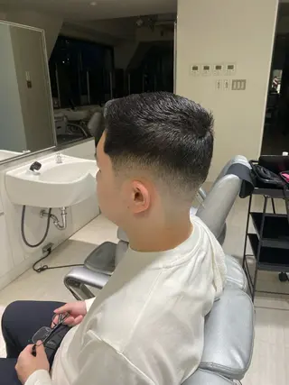 ショート メンズ 糸山 仁のヘアスタイル