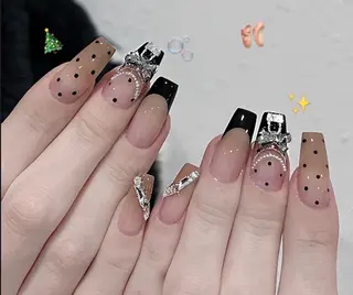 ネイル 🍑 momo_nailのネイルデザイン
