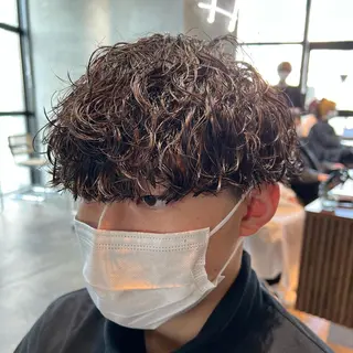 ショート パーマ メンズ 波巻きスパイラルパー マ/シャドウパーマ駿のヘアスタイル