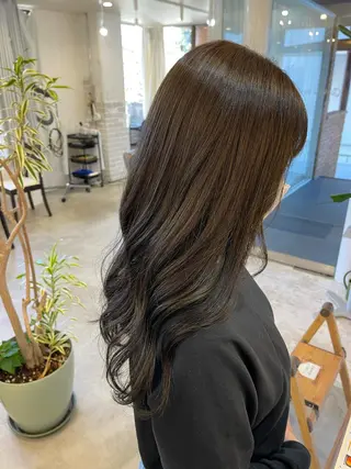 ロング カラー 中堀 遥のヘアスタイル