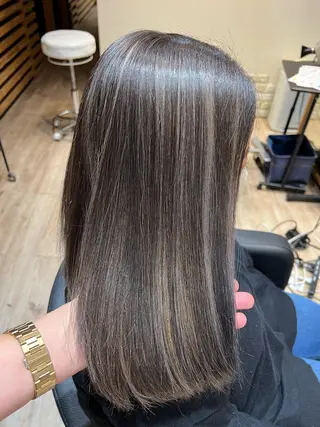 ミディアム カラー 大久保 隆蔵のヘアスタイル