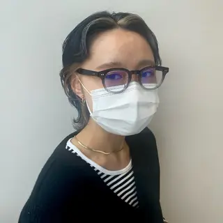 ショート カラー 🩵ブリーチカラー 🐈MIORI🩵のヘアスタイル