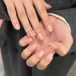 ネイル SHIORI🐈‍⬛ 韓国⌇ワンホンネイルのネイルデザイン