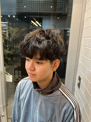 パーマ メンズ 相田 佳乃のヘアスタイル