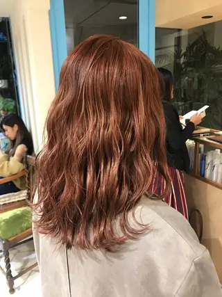 セミロング カラー 三代 ゆりあのヘアスタイル
