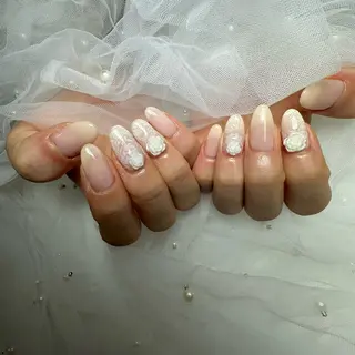 ネイル 里見 麗のネイルデザイン