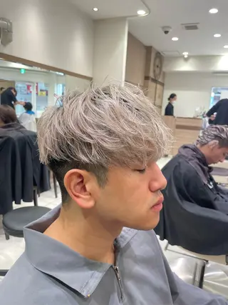 カラー 中村/韓国風レイヤー 縮毛矯正、ハイライトのヘアスタイル