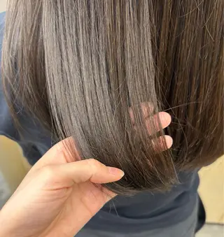 ロング 本澤 朋香のヘアスタイル