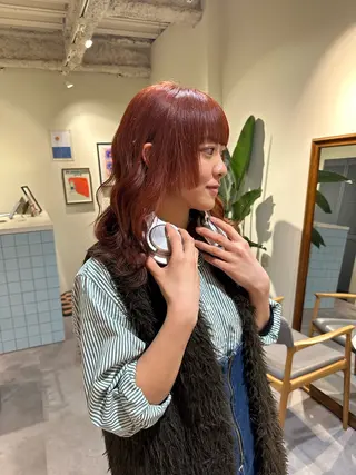 セミロング カラー HANAME 原宿美容室のヘアスタイル