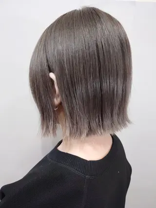 ミディアム 艶髪／透け感カラー ／ＲＹＯのヘアスタイル