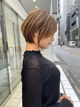 ショート 博多ベージュ 🐻松井傑のヘアスタイル