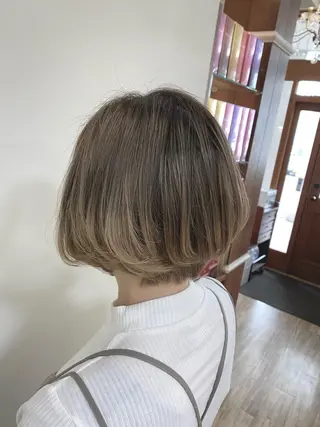 カラー SALOWIN栄 高須大貴のヘアスタイル