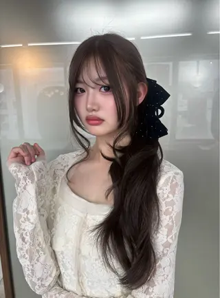 ロング 西尾 彩那のヘアスタイル