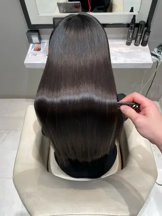 ロング k-twoたき✨艶感 カラー／美髪矯正のヘアスタイル