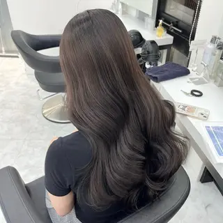 ロング カラー 透明感ベージュ🤎 manami👒🌿のヘアスタイル