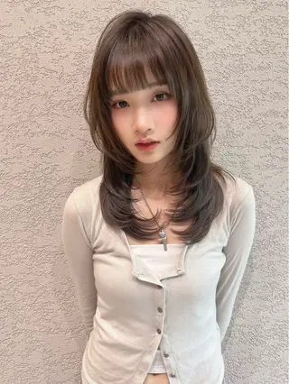 ミディアム カラー 興津/韓国レイヤー ダブルカラー美髪縮毛のヘアスタイル