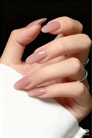 ネイル 馮 暁清のネイルデザイン