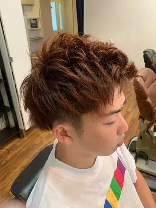 ショート カラー メンズ 向井 優汰のヘアスタイル