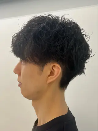 パーマ メンズ コテ巻き風パーマ 藤澤　知彌のヘアスタイル