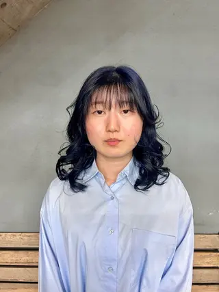 ミディアム Hiyo 外国人風くせ毛パーマのヘアスタイル