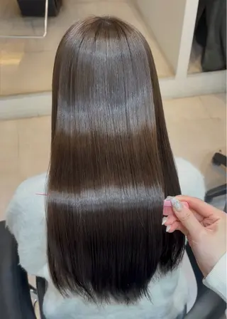 ロング カラー 透明感カラー🩰🤍 髪質改善🪄/伽音のヘアスタイル