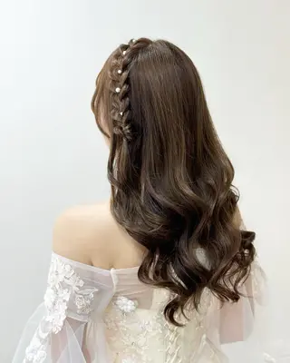 ロング ヘアアレンジ 鷲見 望のヘアスタイル