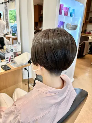 ショート カラー 秋山知穂🧸縮毛矯正 ショート新越谷南越谷のヘアスタイル