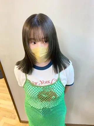 ミディアム デザインカラー/ボブ ブリーチカラー/ユリのヘアスタイル