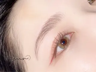 アイブロウ yur西梅田 Mikuのマツエク・マツパデザイン